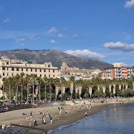 Travellers Salerno